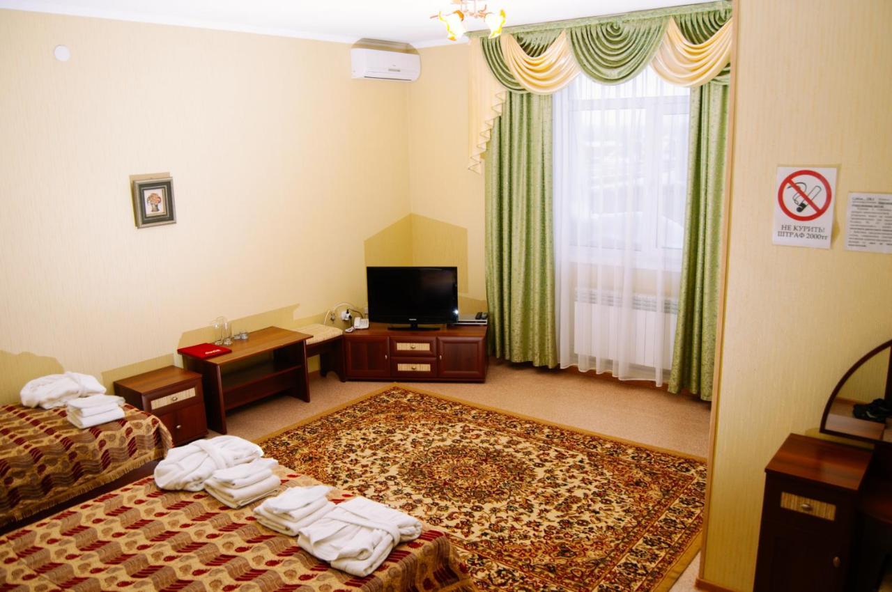 Mirage Hotel Kostanay Exterior photo
